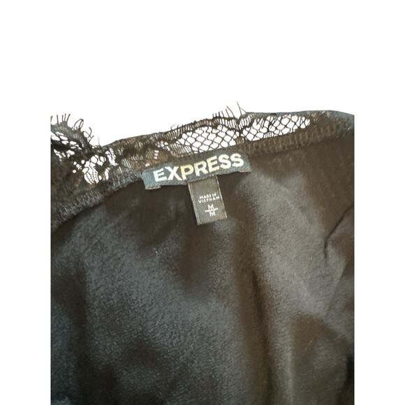 Express black lace coquette plunge romper size M - Picture 9 of 10